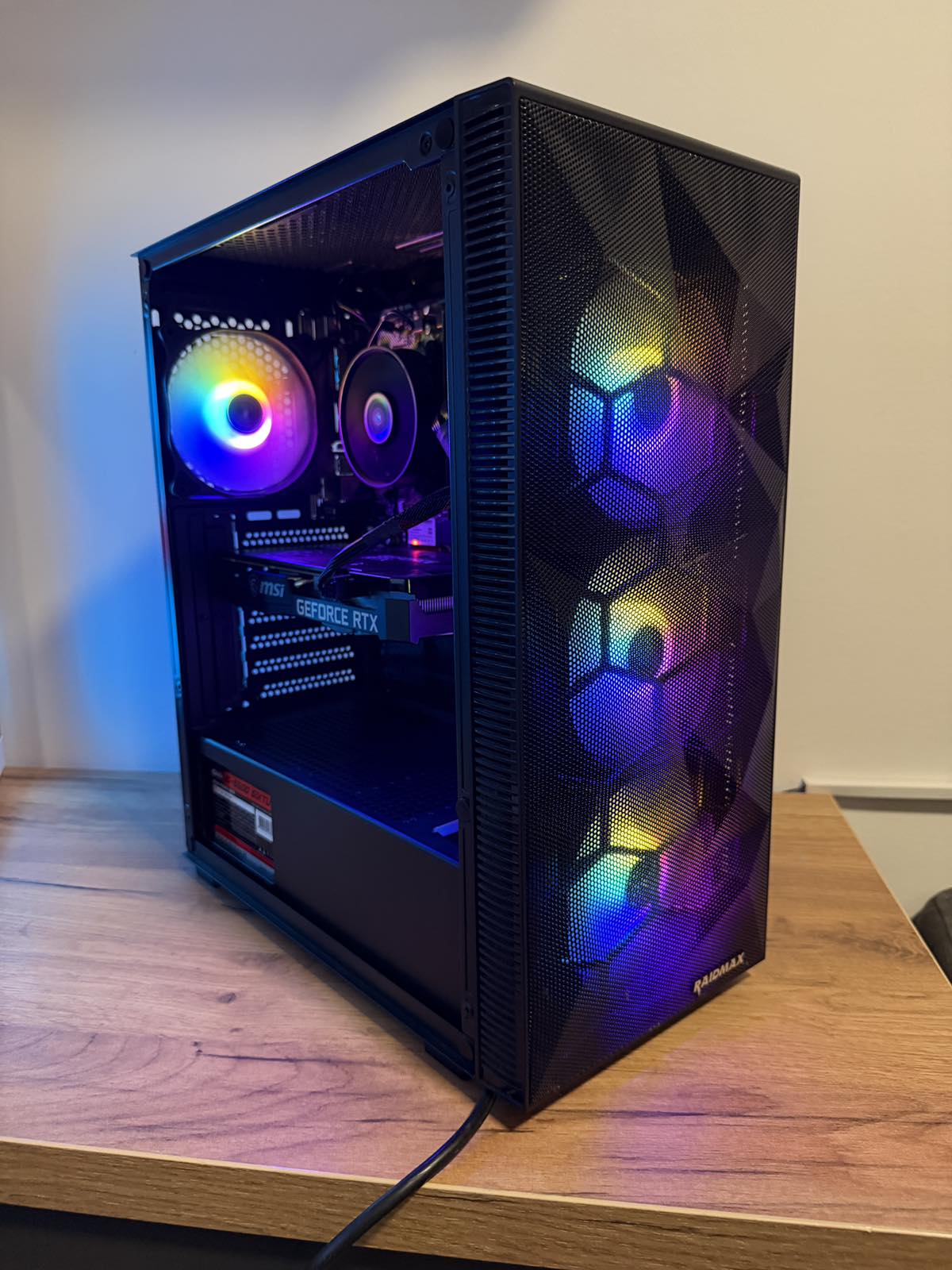 Gaming racunar Ryzen 5 5600 / RTX 3060 12GB / 16GB RAM / 1TB NVMe - slika 1