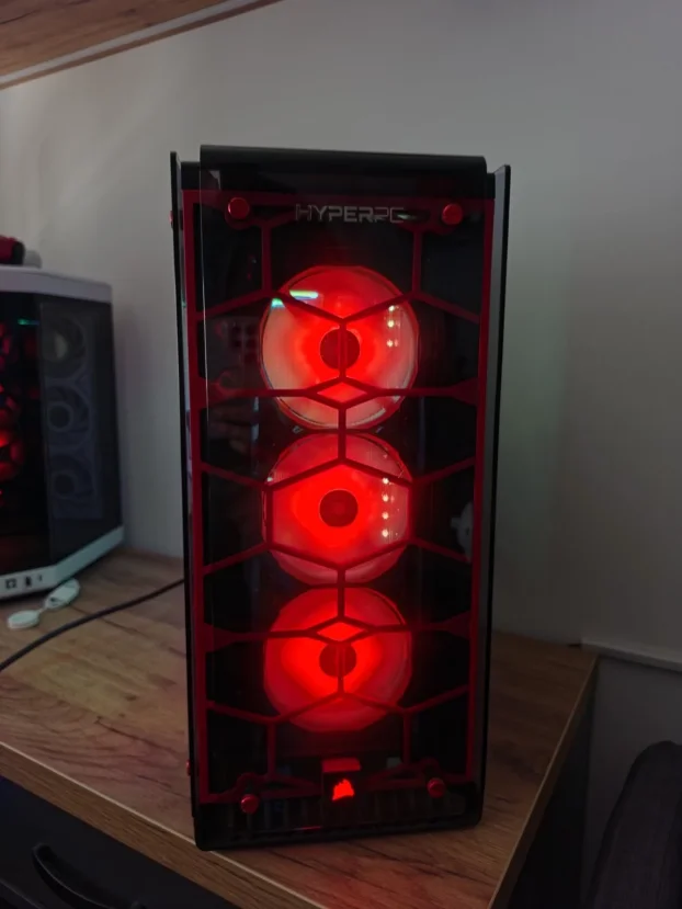 Gaming PC i7-9700KF / RX 6600 8GB / 16GB / 1TB SSD / Corsair - slika 4