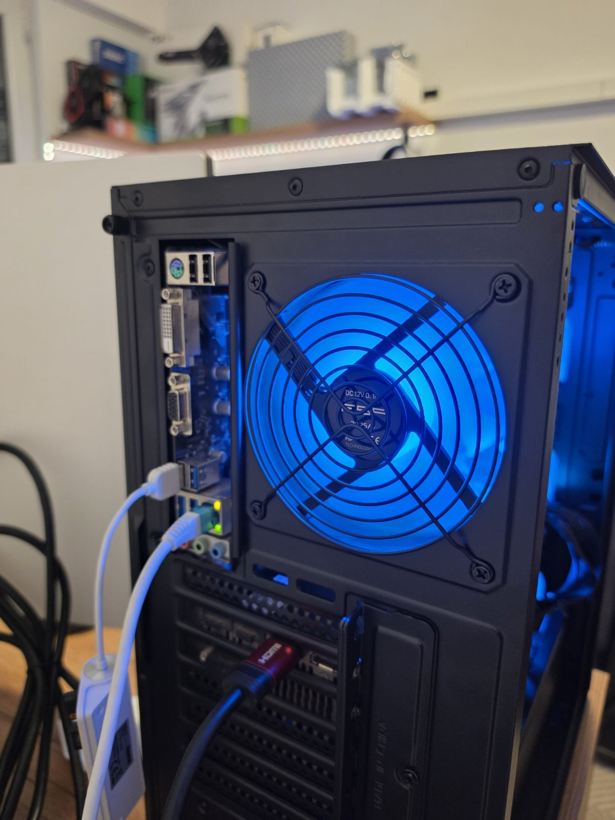 Gaming PC Ryzen 5 3600X / RX Vega 56 8GB / 16GB DDR4 / 850W / 512GB - slika 5