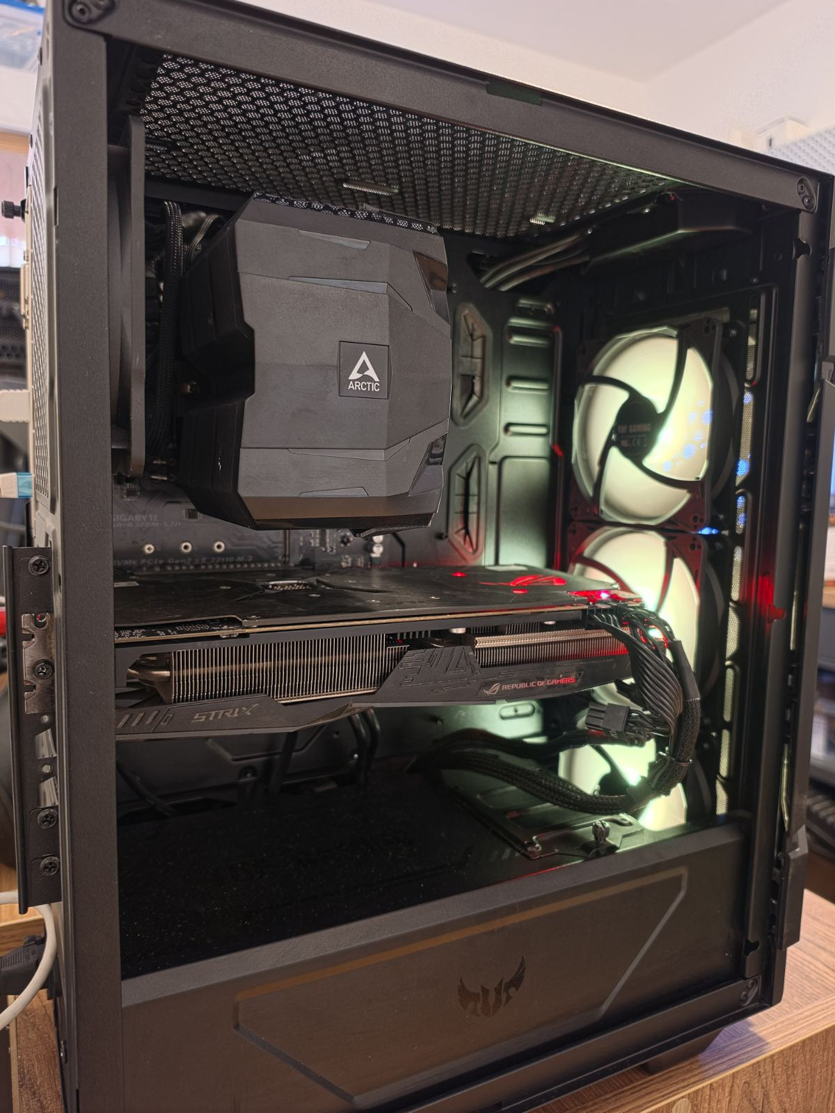 Gaming PC Ryzen 5 3600X RX Vega 64 8GB / 16GB DDR4 SSD 512GB - slika 4