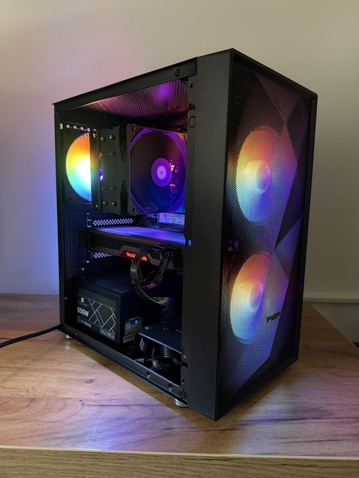 Gaming računar Ryzen 5 7500F / RX 6700 XT 12GB / DDR5 6000MHz / 1TB NVMe – Garancija - slika 5