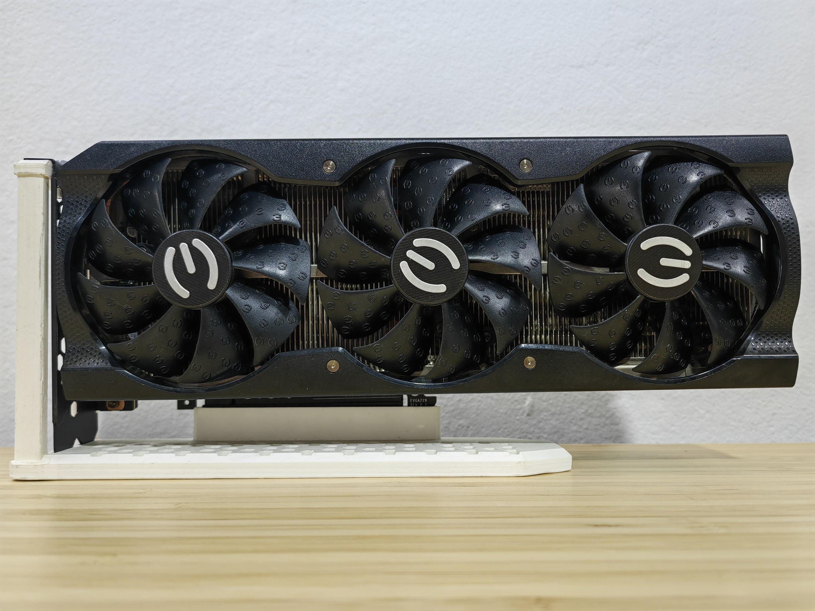 Graficke NVIDIA RTX3060/3060Ti/3070/3070Ti/3080/3080Ti/3090/RX6600/6700/6800/6900XT - slika 6