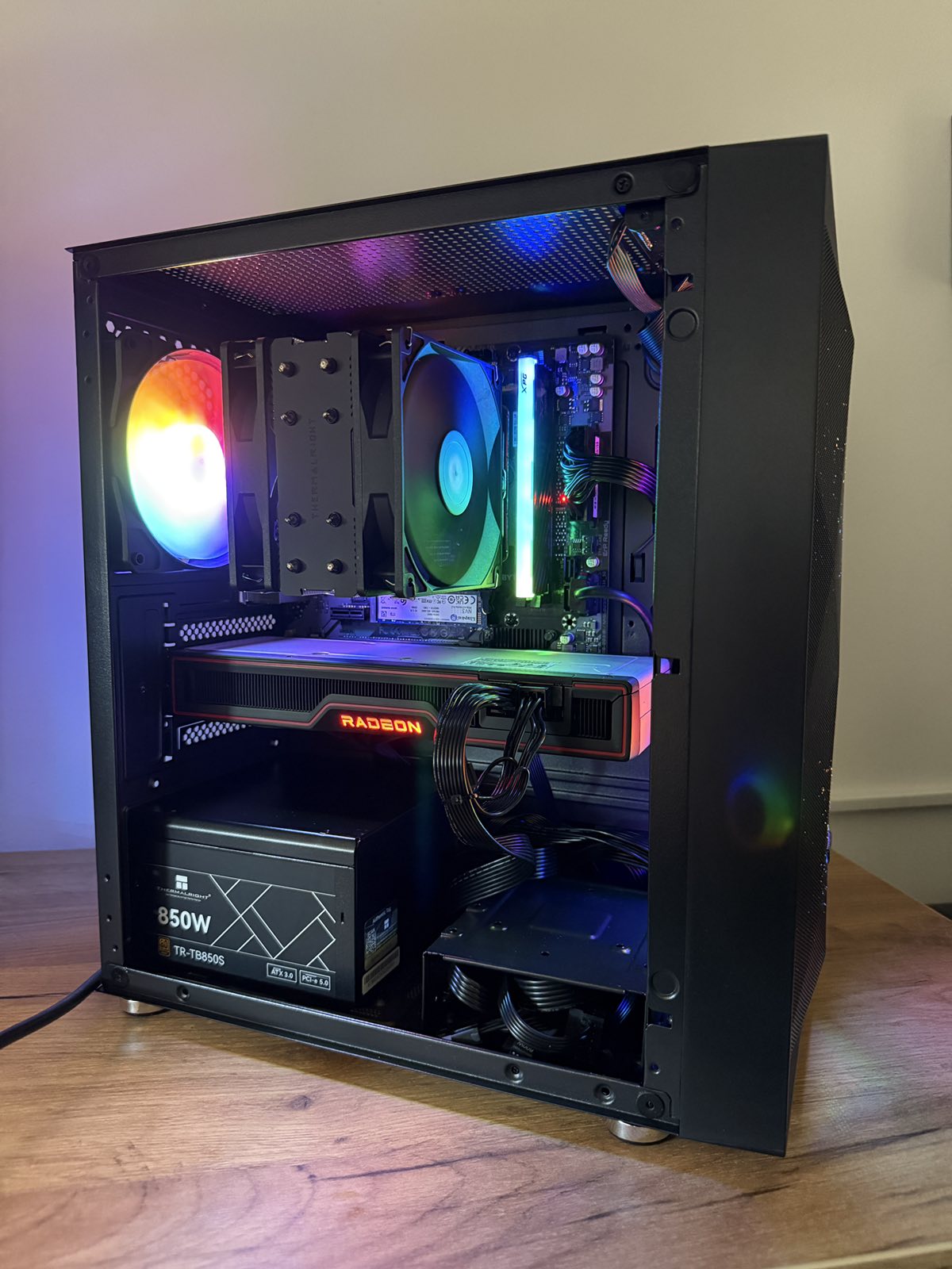 Gaming računar Ryzen 5 7500F / RX 6700 XT 12GB / DDR5 6000MHz / 1TB NVMe – Garancija - slika 3