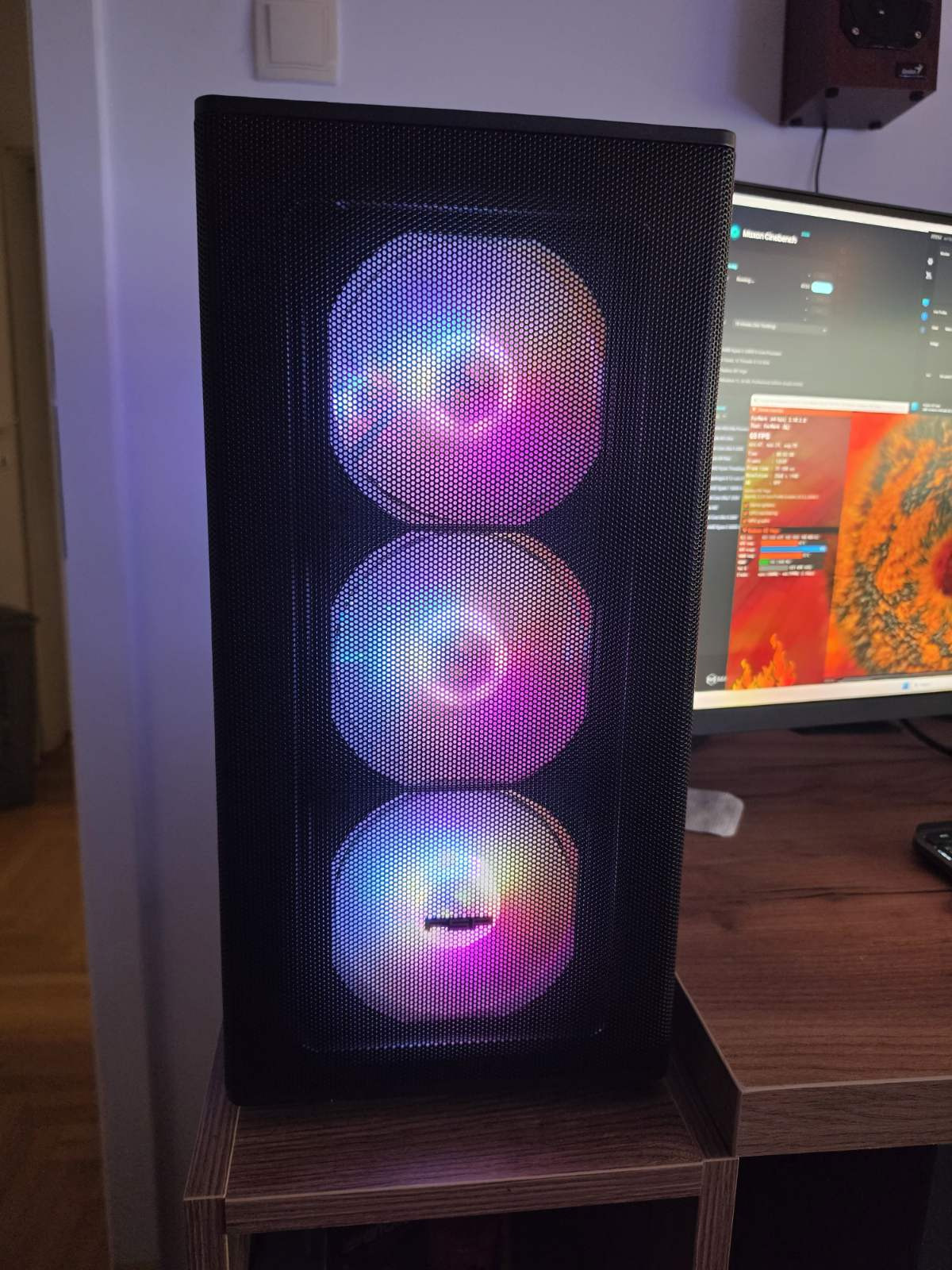 Gaming PC Ryzen 5 3600X / RX Vega 56 8GB / 16GB DDR4 / 850W / 512GB - slika 2