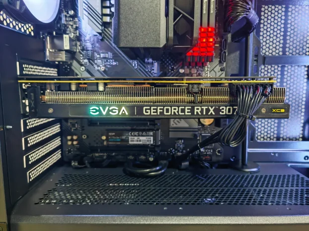 Ryzen 7 5700X/EVGA RTX 3070 8GB XC3/B550/32GB/512GB NVMe - slika 3