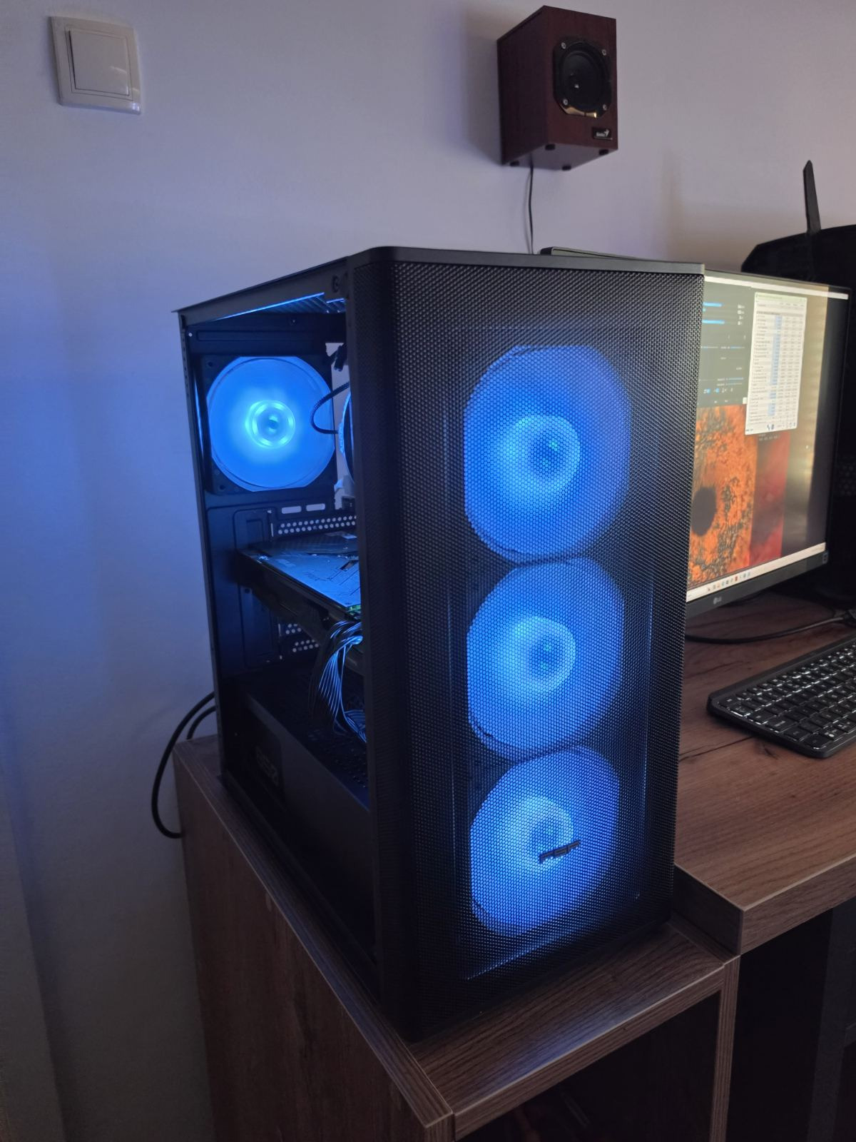 Gaming PC Ryzen 5 3600X / RX Vega 56 8GB / 16GB DDR4 / 850W / 512GB - slika 4