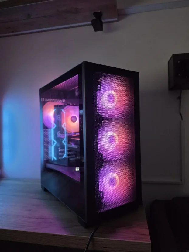 Ryzen 5 7600X3D / RTX 5070 Ti / 32GB DDR5 / 2TB NVMe – TOP - slika 1