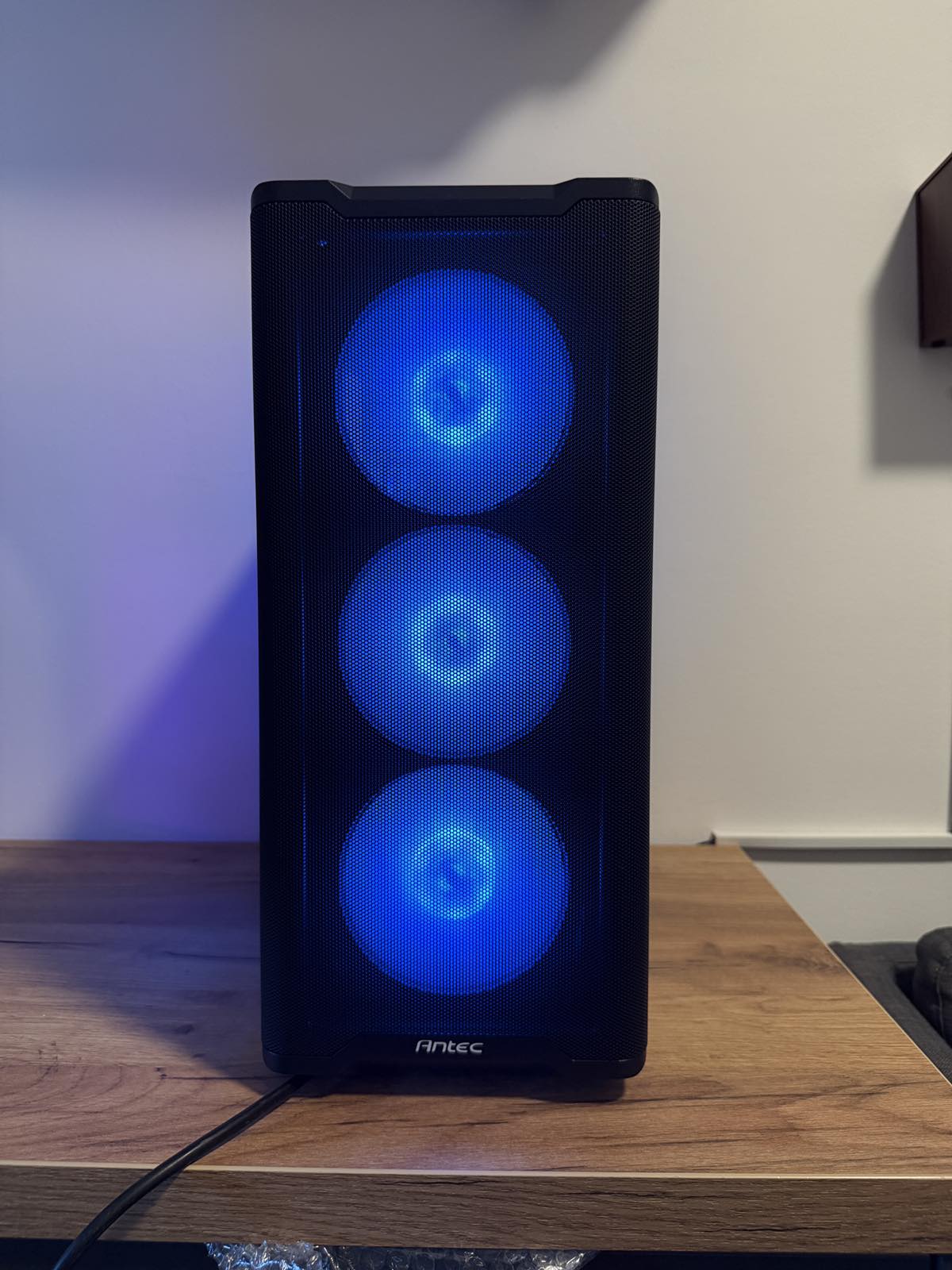 Budzet GAMING PC Intel 8400/RX 580 8GB/ 16GB DDR4/512GB SSD - slika 2