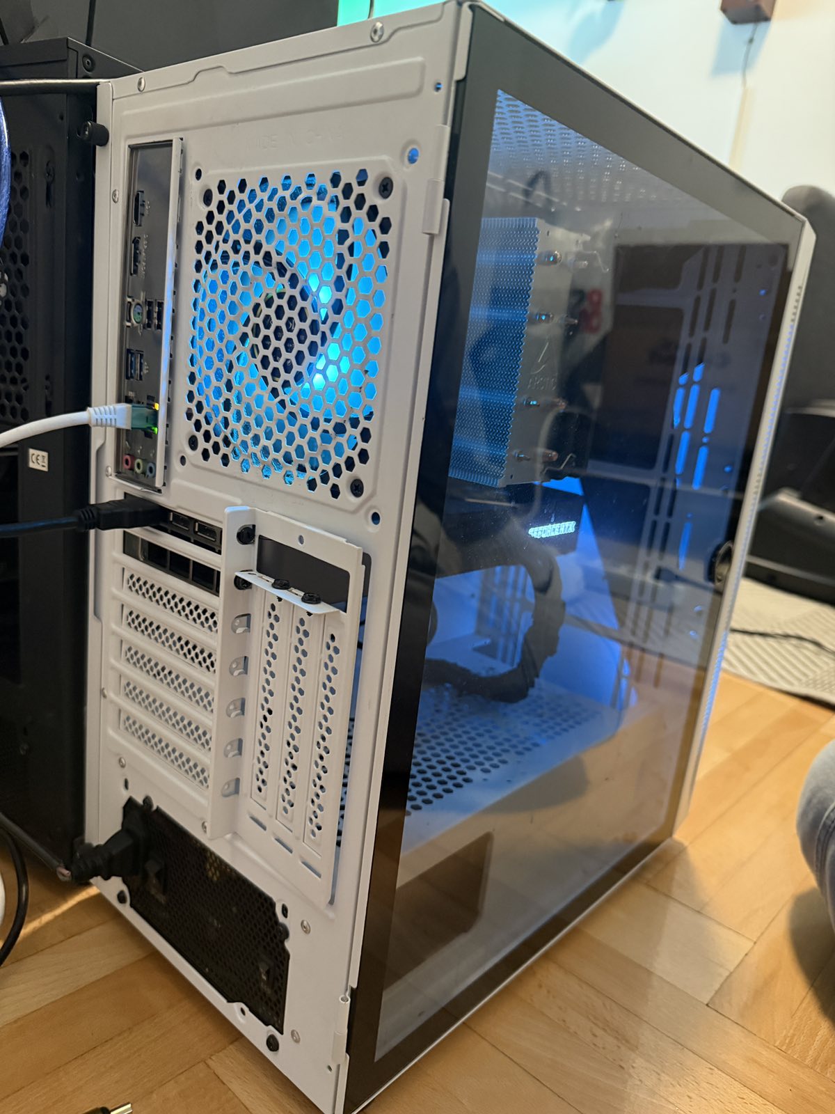 GAMING PC AMD ryzen 7 5700/RTX 3080 10GB/ 32GB DDR4/1TB M.2 - slika 6