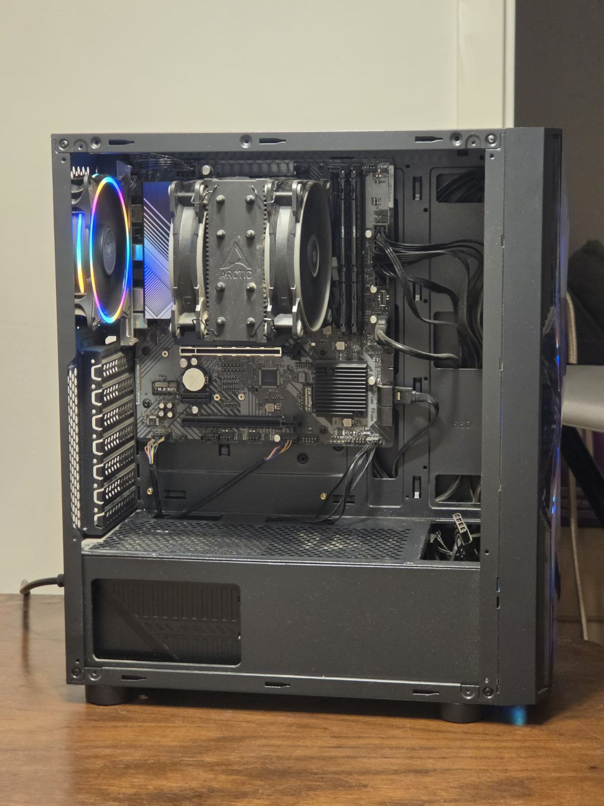 Ryzen 9 7900X / 32GB DDR5 6000MHz / B650 / 600w / AM5 - slika 4
