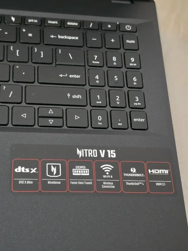 Acer Nitro V 15 i5-13420H / RTX 4050 6GB / 16GB DDR5 / 144Hz - slika 4