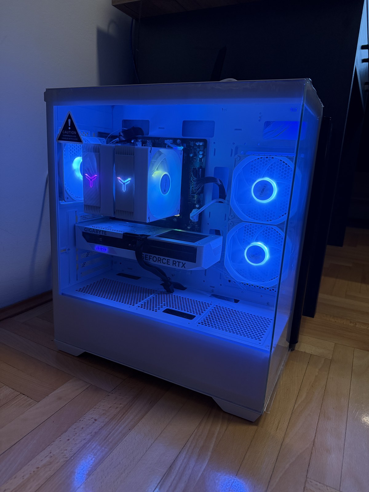 NOV racunar AMD Ryzen 5 7500F/RTX 4060 TI 8GB/ 16GB DDR5 6000mhz/1TB Nvme M.2 - slika 2