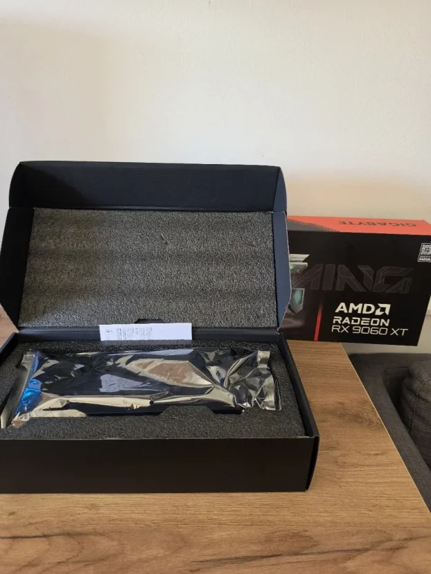 AMD RX 9060 XT 16GB Gigabyte OC Domaca garancija - slika 2