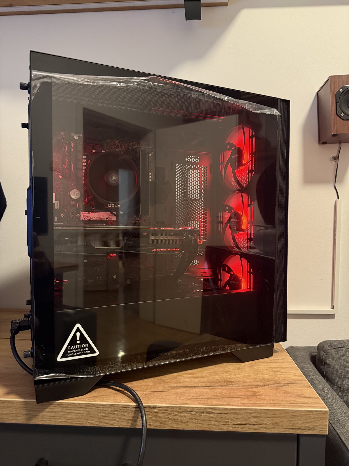 GAMING PC AMD Ryzen 2600x/RX Vega 64 8GB/ 16GB DDR4/1tb nvme SSD - slika 8