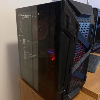 Gaming PC Ryzen 5 3600X RX Vega 64 8GB / 16GB DDR4 SSD 512GB