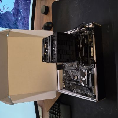 Ryzen 9 5950X / 128GB RAM / ASUS TUF B550-PLUS / Thermalrigh