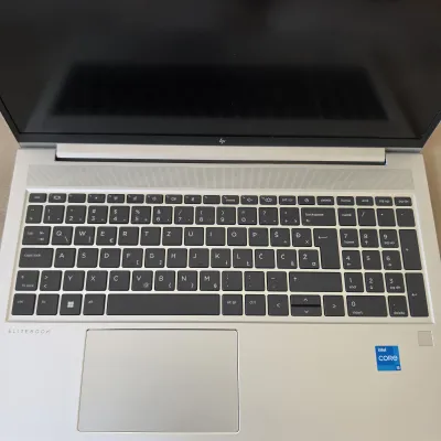 HP EliteBook 650 G9 / i5-1245U / 32GB RAM / 512GB SSD / 15.6
