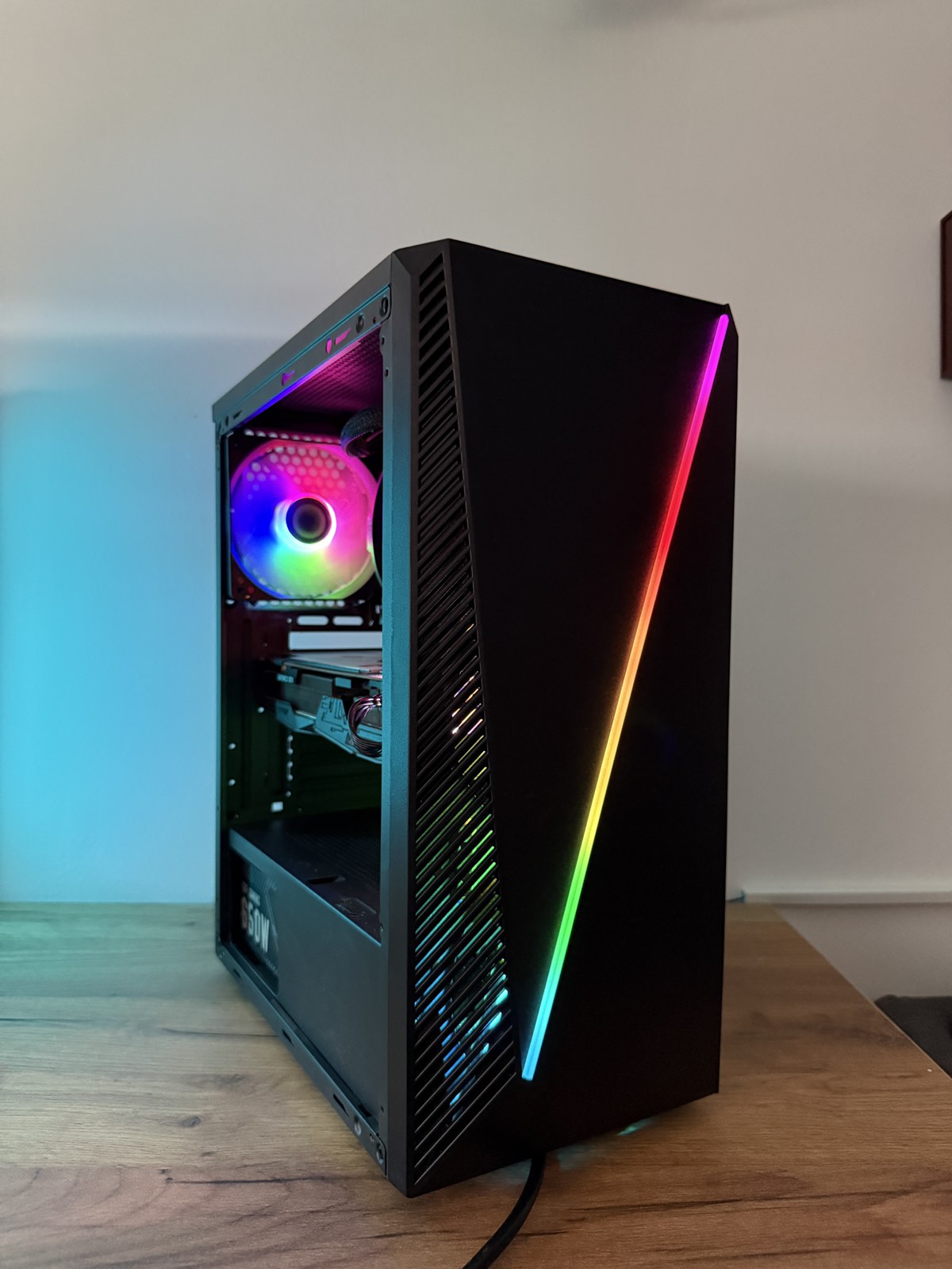 Gaming racunar Ryzen 5 3600 / GTX 1080 Ti 11GB / 16GB DDR4 / 1TB NVMe - slika 1